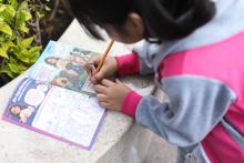 4to Informe de Tere Jiménez llega también a niñas y niños con cuadernillos de juegos