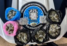 El fuerte olor a marihuana llamó la atención de policías estatales. En una mochila estaban los envoltorios