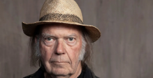 Neil Young demanda al equipo de Donald Trump por usar su canción sin autorización y exige 10 millones de dólares