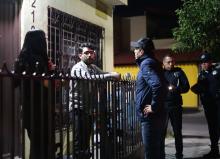 Visita Leo Montañez a vecinos de la Soberana Convención