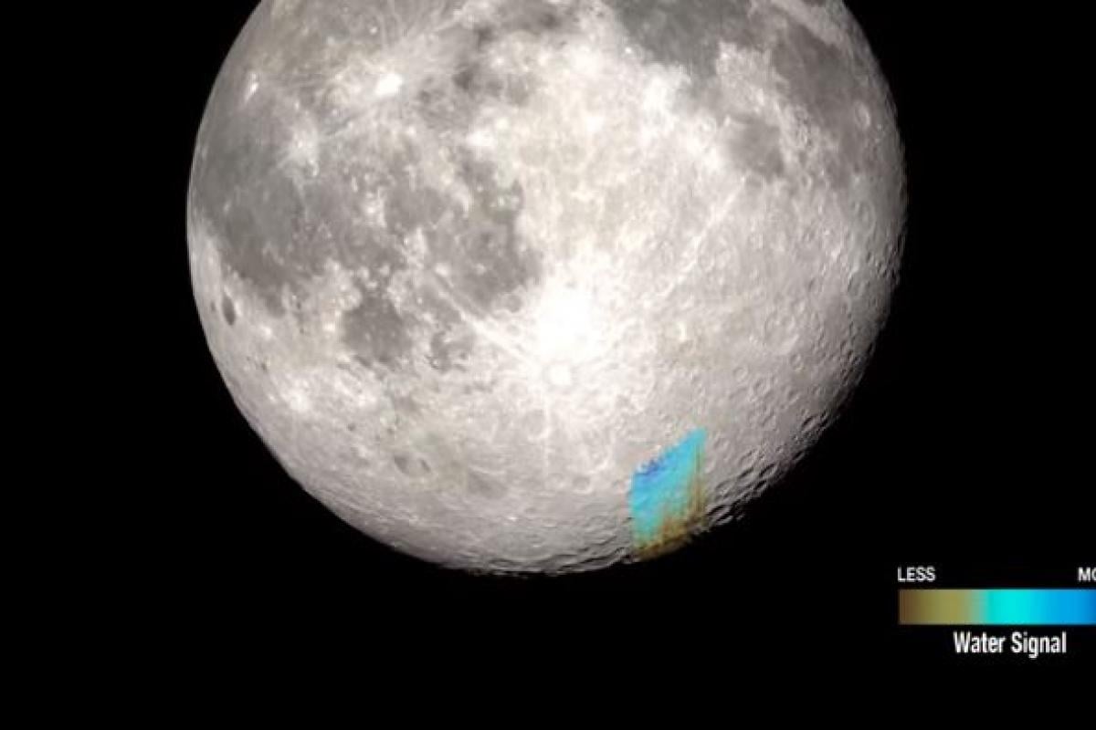 Crean mapa con la distribución del agua en la Luna