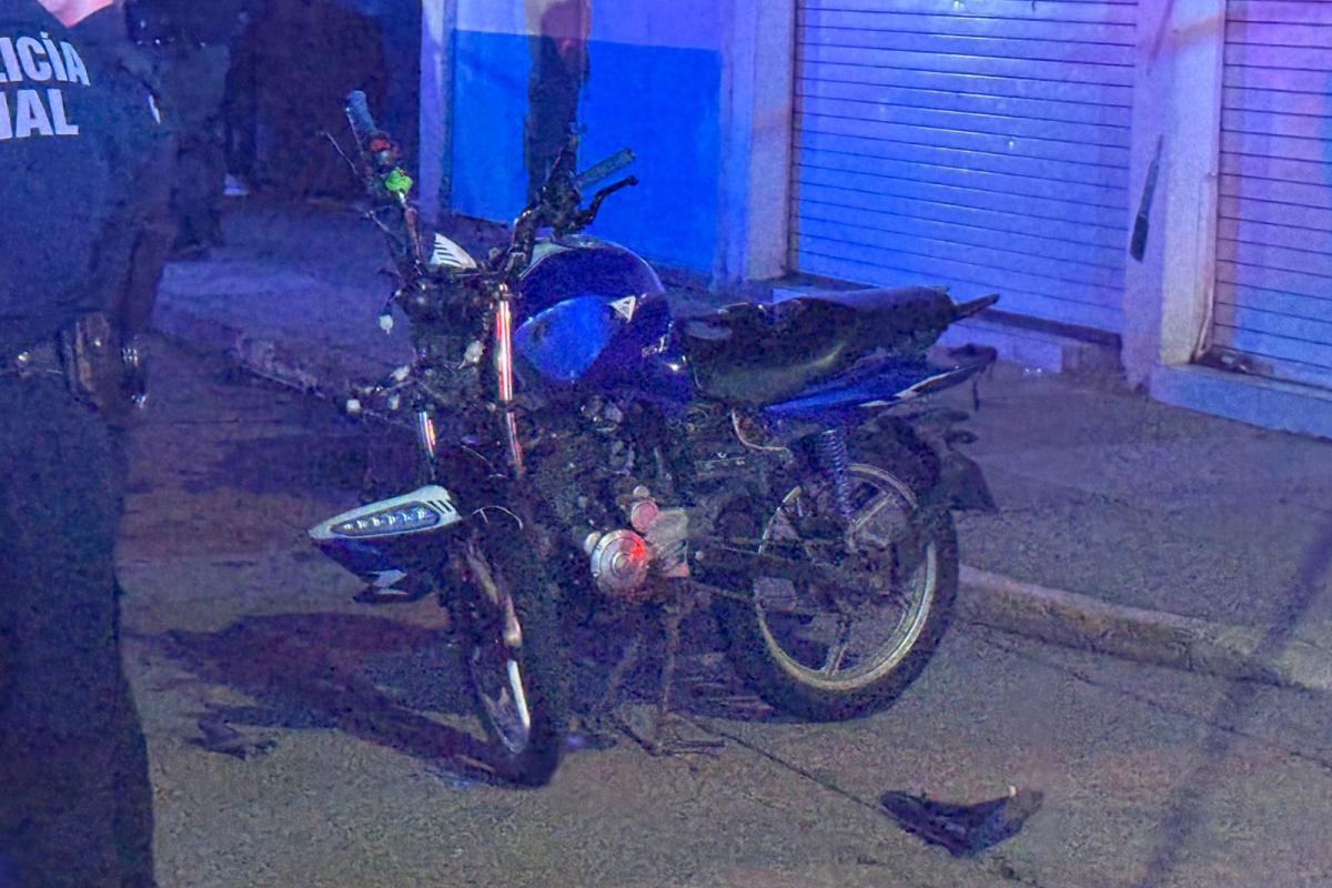 Motociclista de 15 años se debate entre la vida y la muerte tras chocar ...